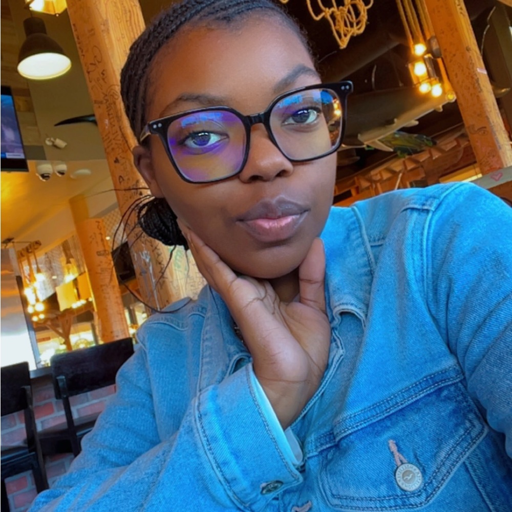 Meet your Posher, Lashaun